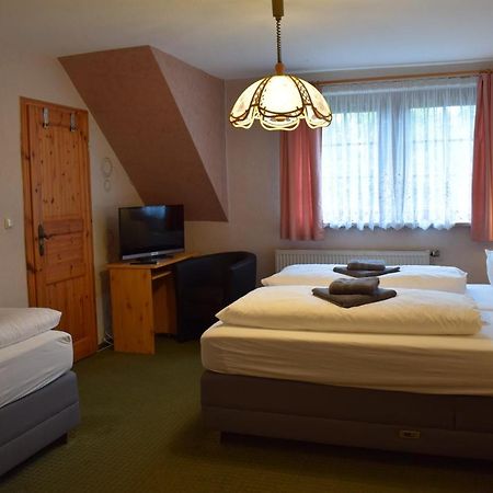Landhotel "Lichte Aue" Lichtenau Stutzengrun 외부 사진